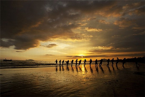 2025年还能在博白县开店吗，在博白县开咪萨自助披萨加盟店竞争大吗